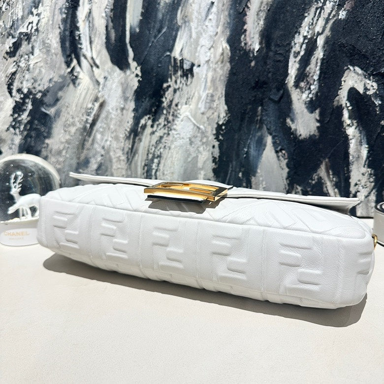 Fendi baguette white 2020 12759