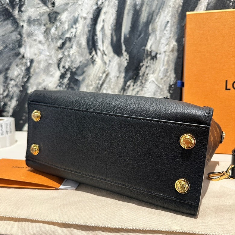 Lv on my side microchipped small pristine and full set 12707