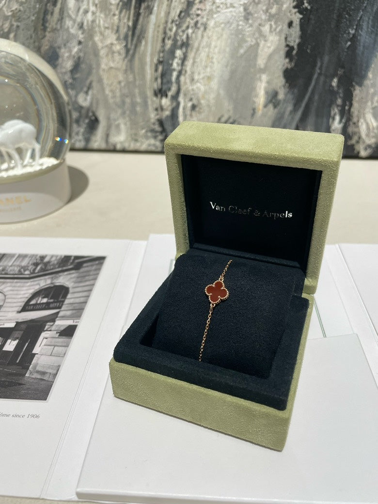 VCA clover red rose gold bracelet full set 12529