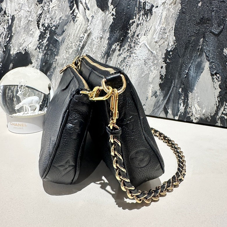 Lv multi pochette calf skin black12814
