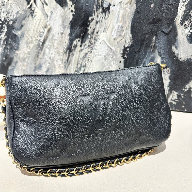 Lv multi pochette calf skin black12814