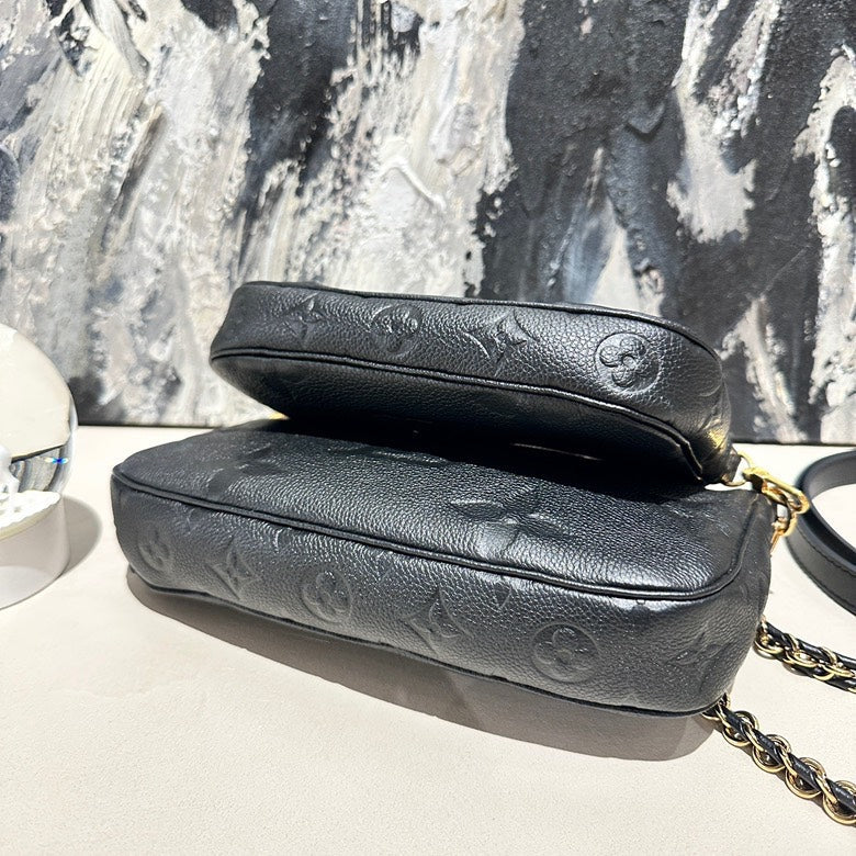 Lv multi pochette calf skin black12814