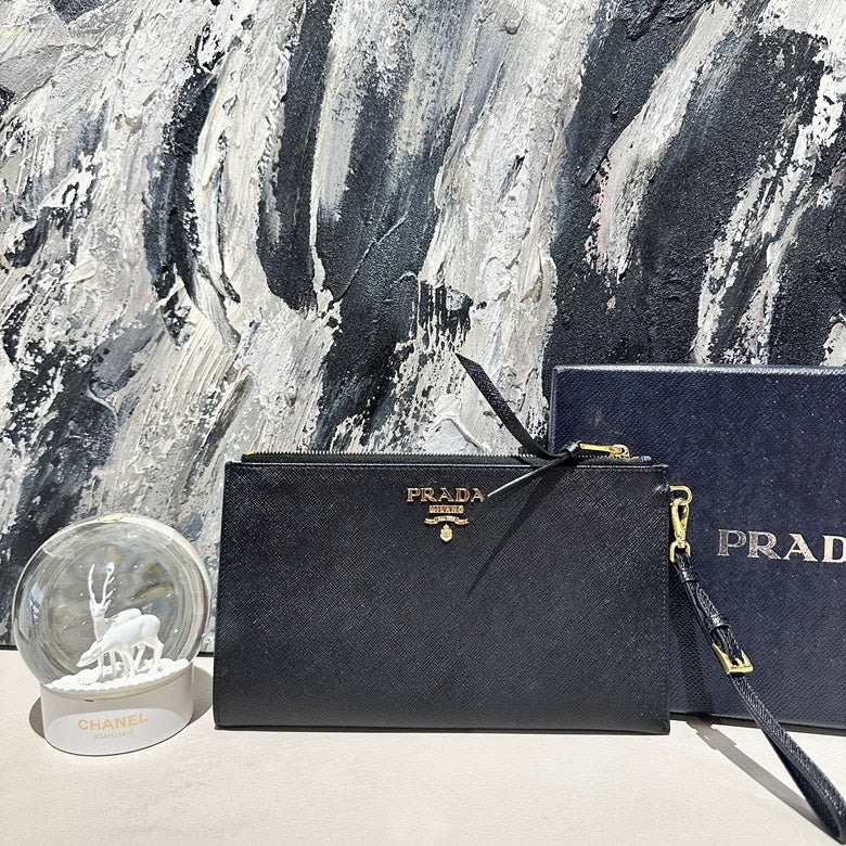 Prada clutch 12815