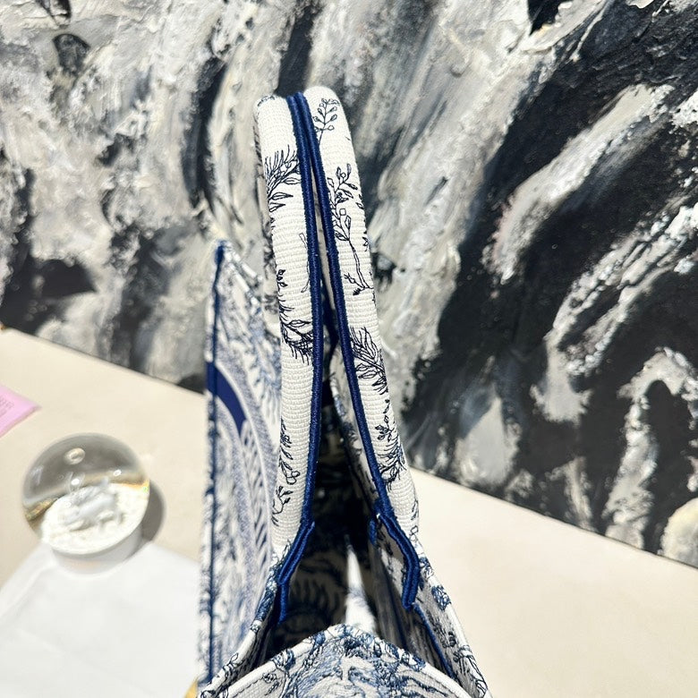 Dior book tote limited 2023 12839