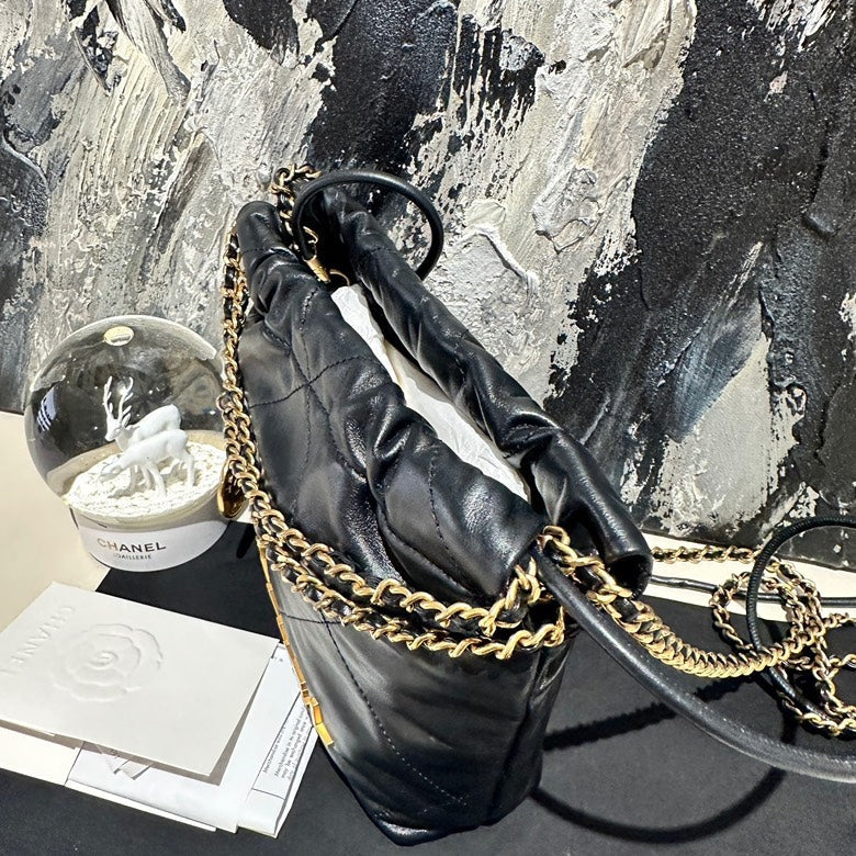 Chanel 22bag mini 12831