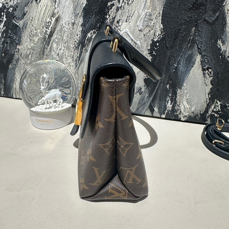 lv locky BB 2019 13105