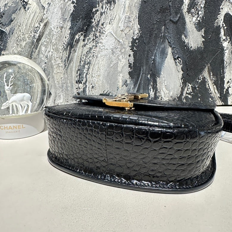 Ysl crocodile pattern saddle bag 13155