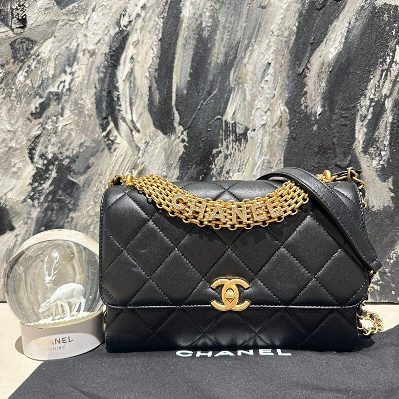   Chanel medium cf handle 22s microchipped 13177.