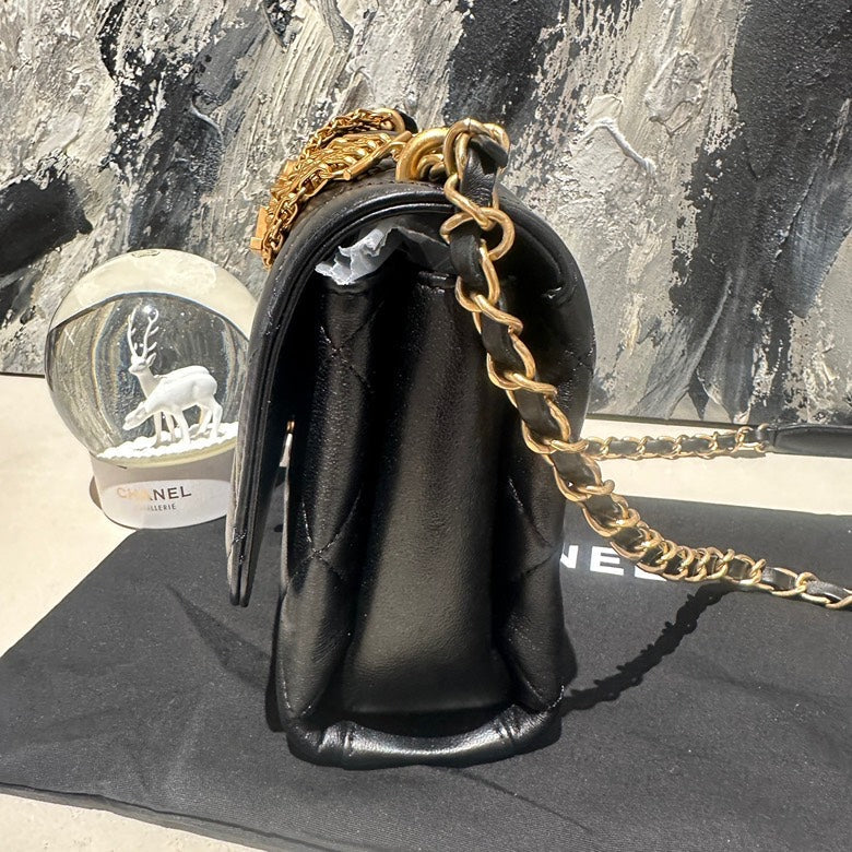 Chanel medium cf handle 22s microchipped 13177