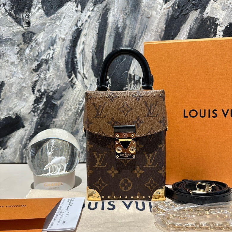 Lv Camera box 2023 13127