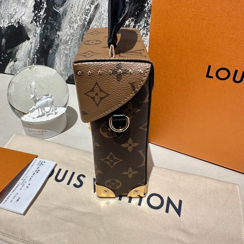 Lv Camera box 2023 13127