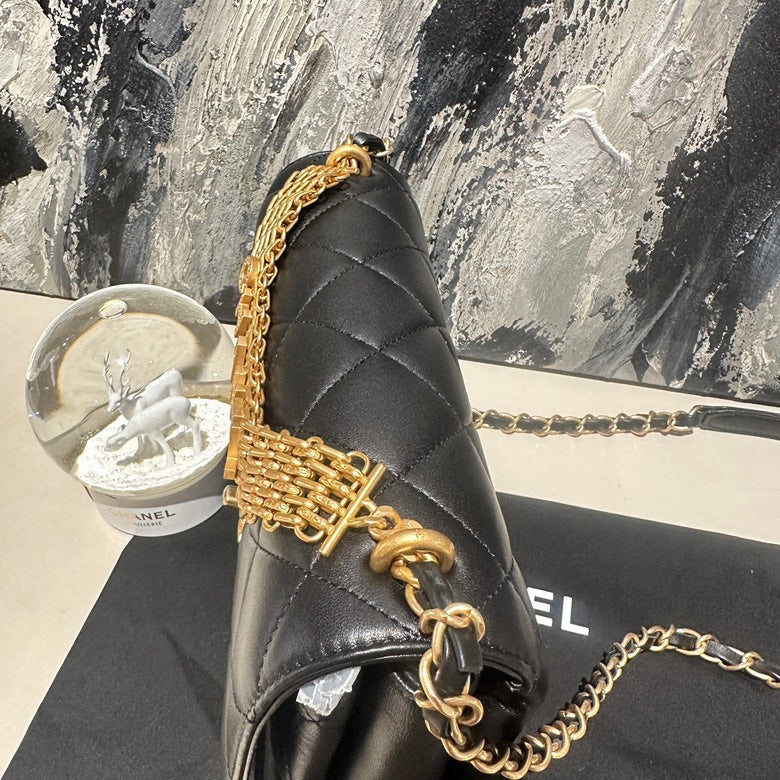 Chanel medium handle bag microchipped 2022 13177