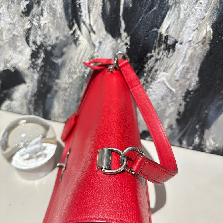 Lv lock me messenger bag 13264