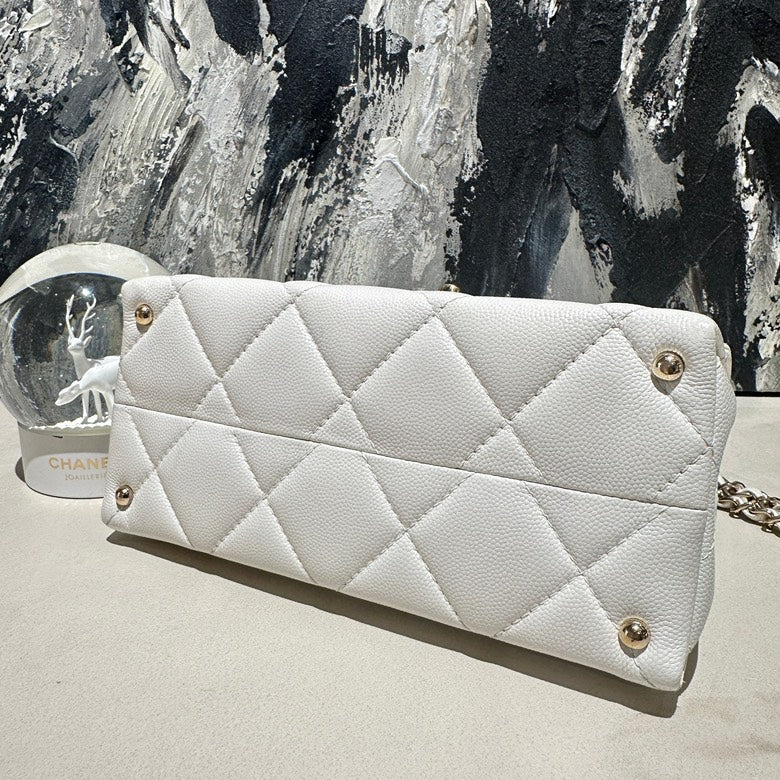 Chanel Kelly handle 24P 13163