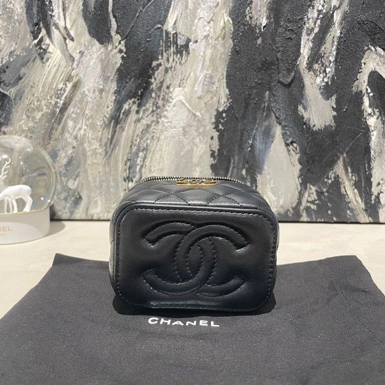 Chanel mini vanity with enamel buckle 2024 full set 13297