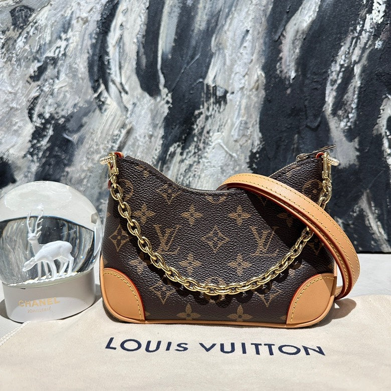 Lv Boulogne nano microchipped 2026 13314