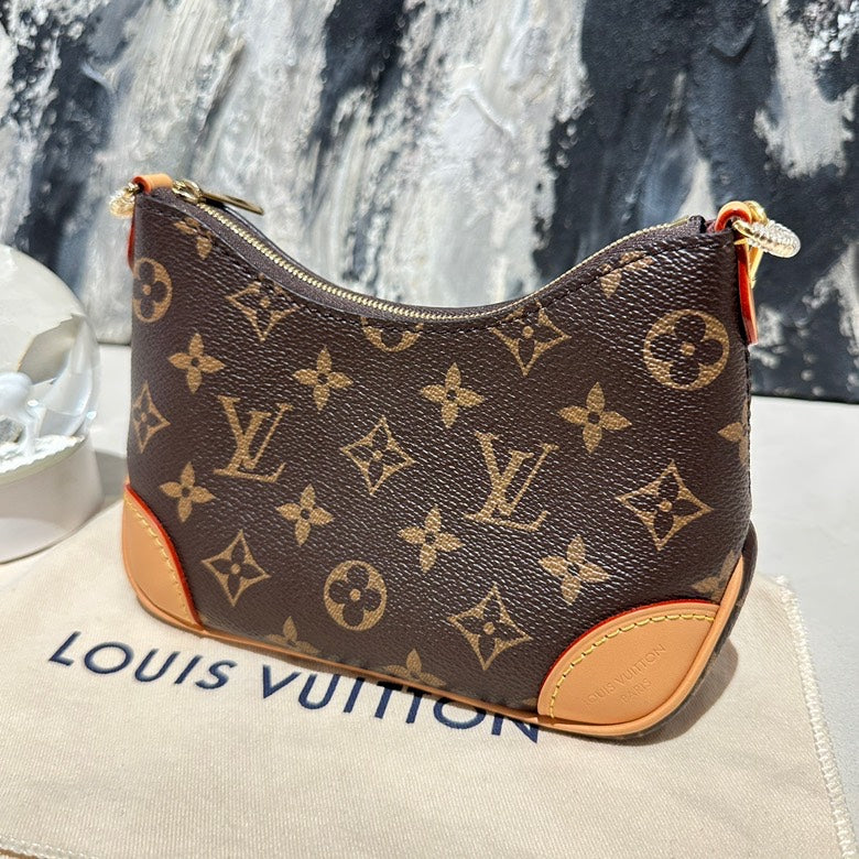 Lv Boulogne nano microchipped 2026 13314