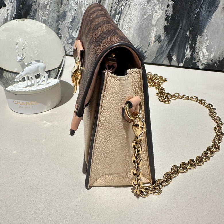 Lv Vavin Woc microchipped 13332