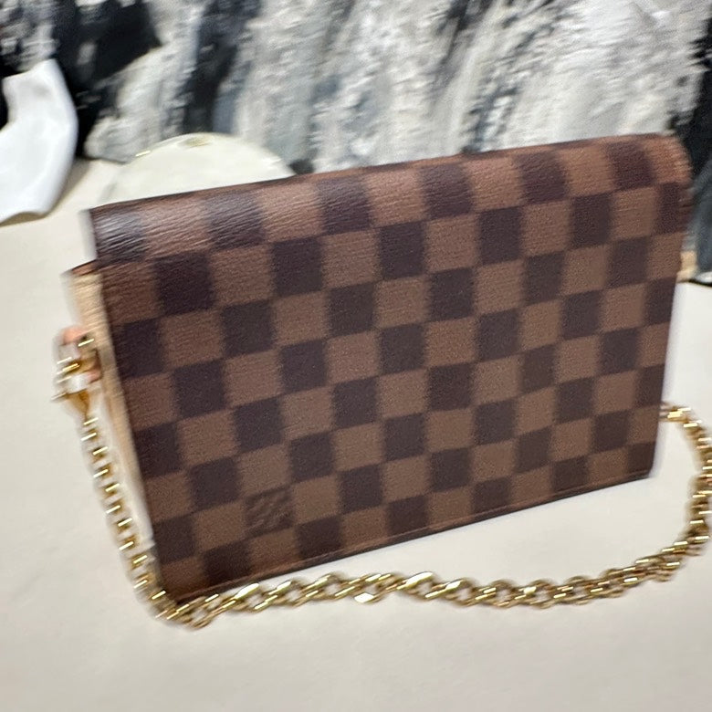 Lv Vavin Woc microchipped 13332