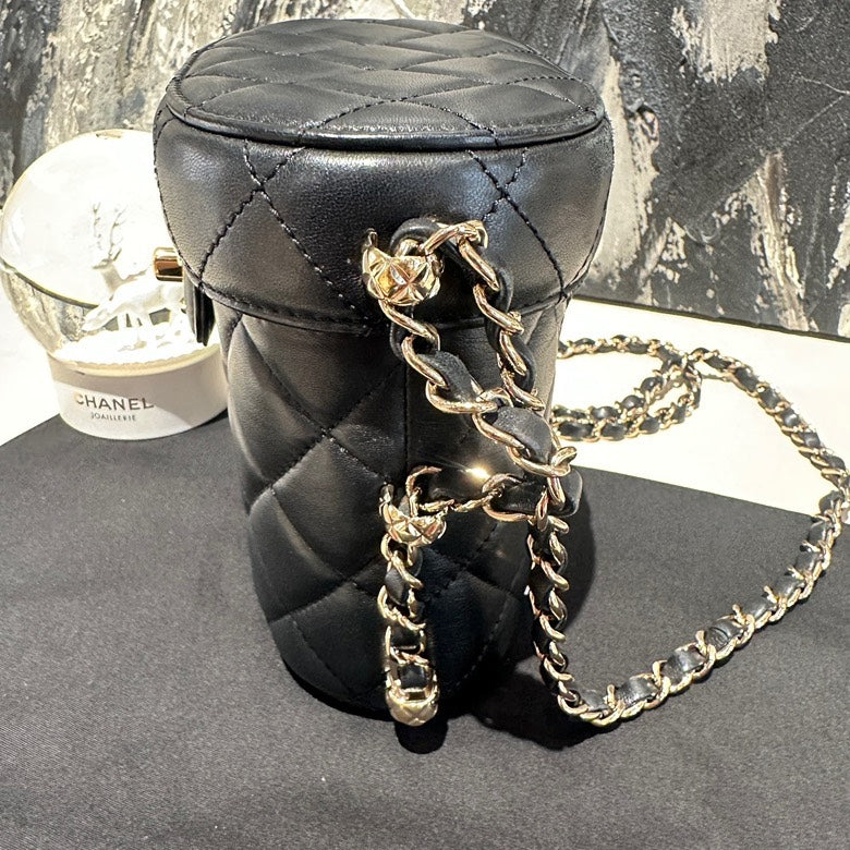 Chanel vanity bucket 13330