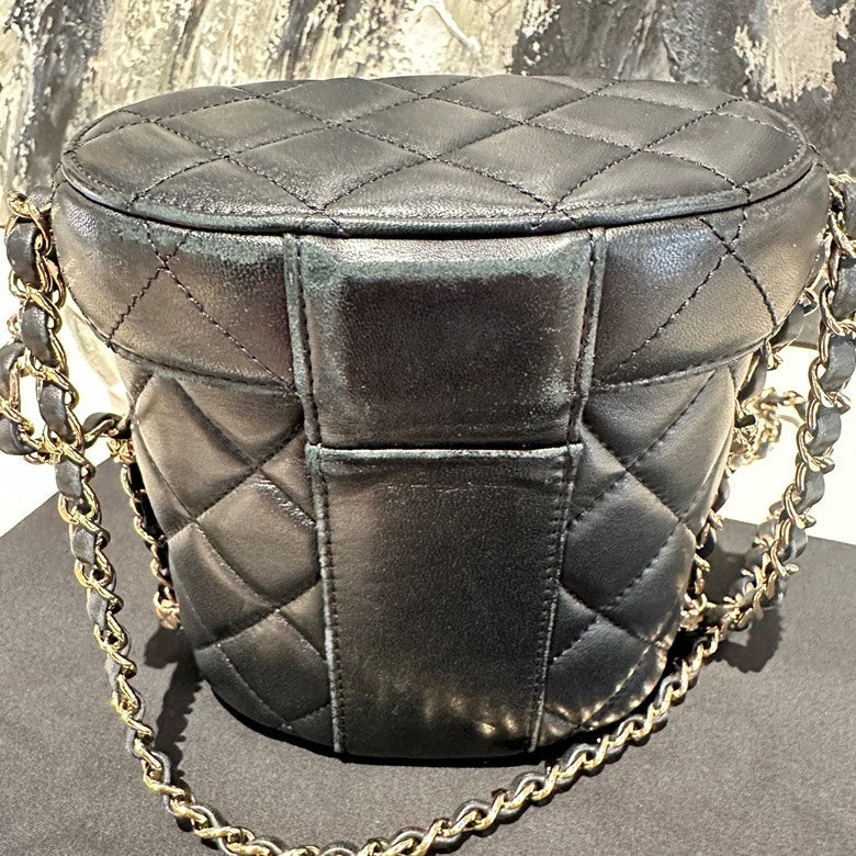 Chanel vanity bucket 13330