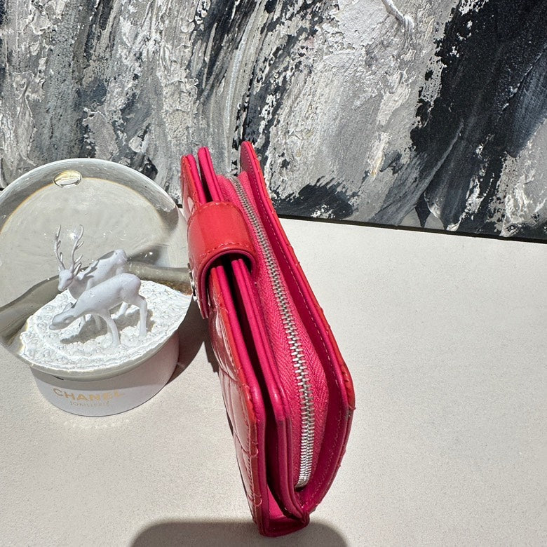 Chanel patented wallet  13305