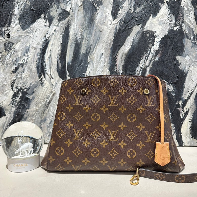Lv Montaigne medium monogram 13335