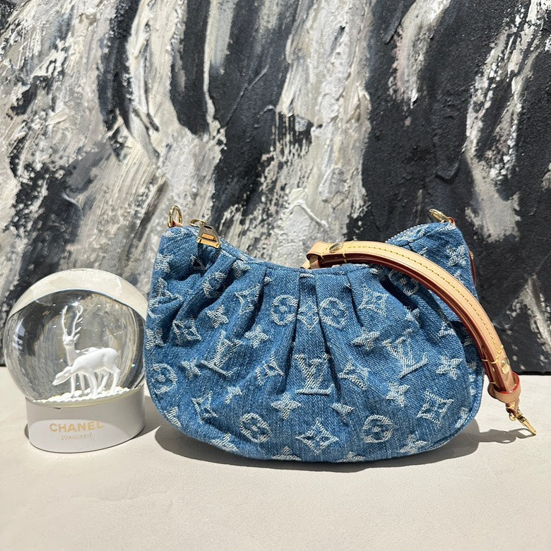   Lv pochette valley 13344.