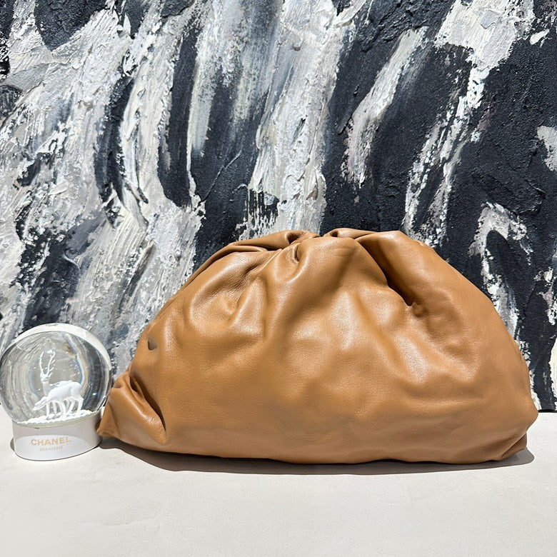  BV CLUTCH NUDE 13342.