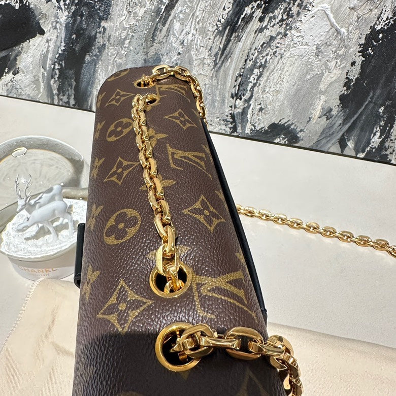Lv monogram Marceau microchipped 13353