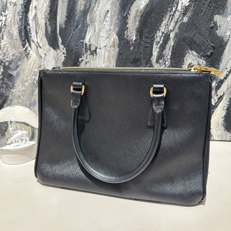 Prada new galleria medium 13174