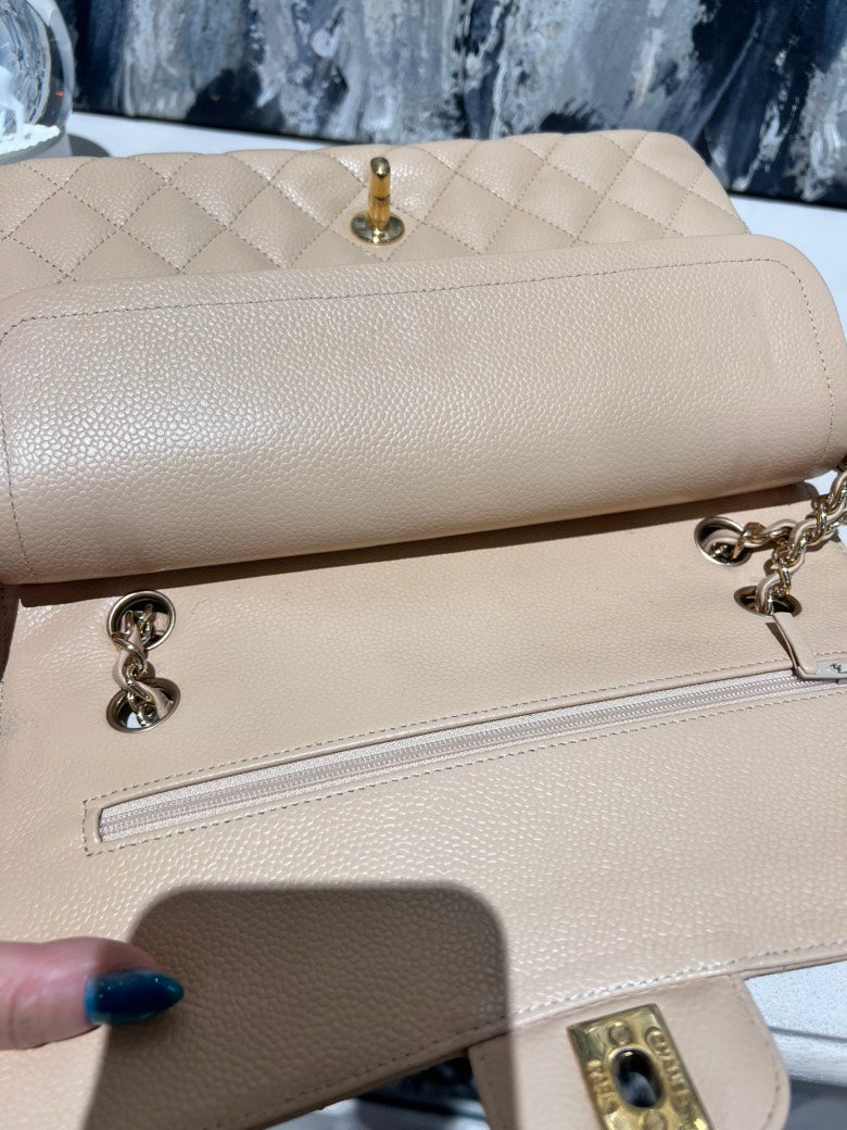 Chanel CF medium caviar