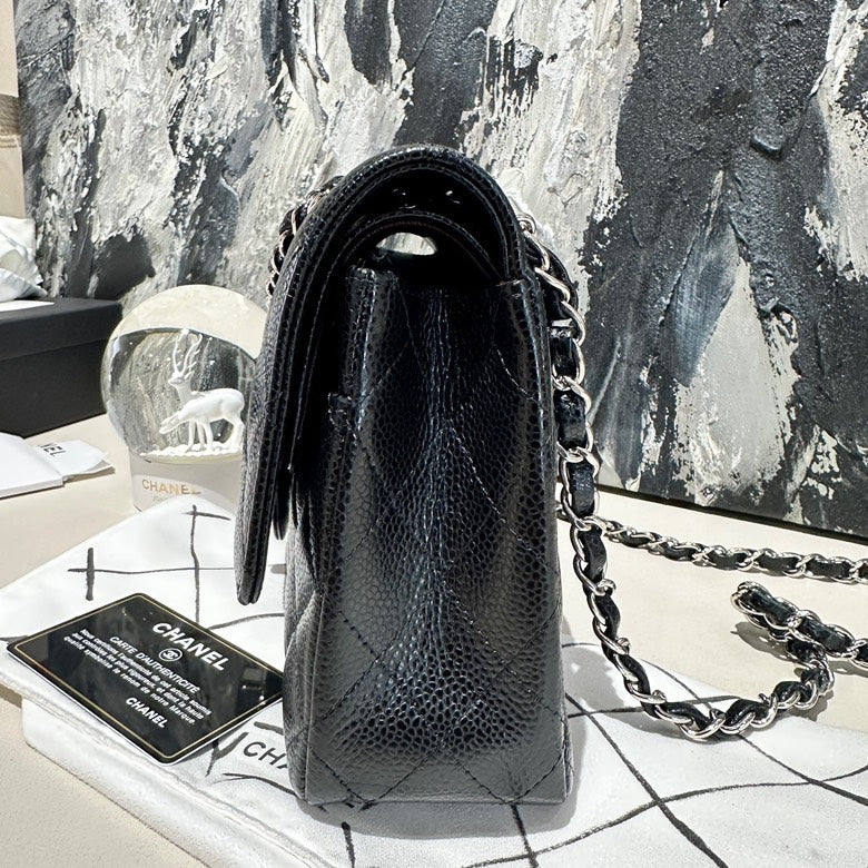 Chanel cf caviar medium black and silver 20805 pristine