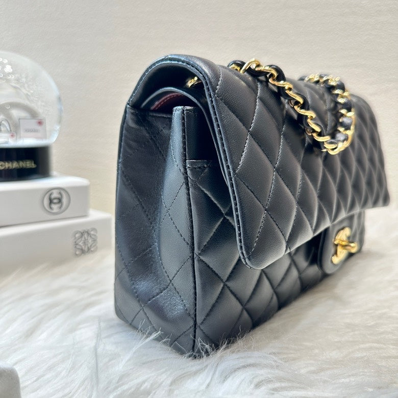 Chanel cf medium lambskin double flap 10282