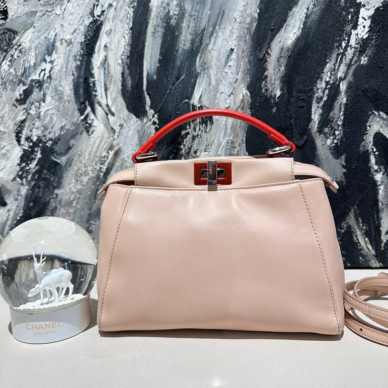   Fendi peekaboo 13482.