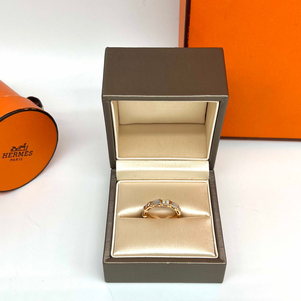 Bulgari Serpenti Mother-of-Pearl Ring 98% New