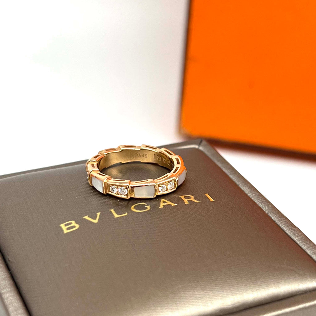 Bulgari Serpenti Mother-of-Pearl Ring 98% New