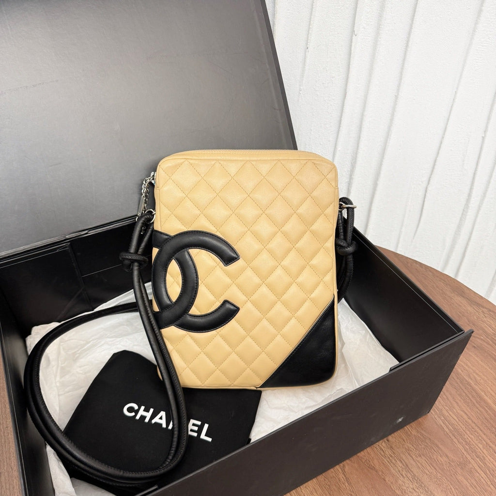 Chanel shoulder bag 18140440