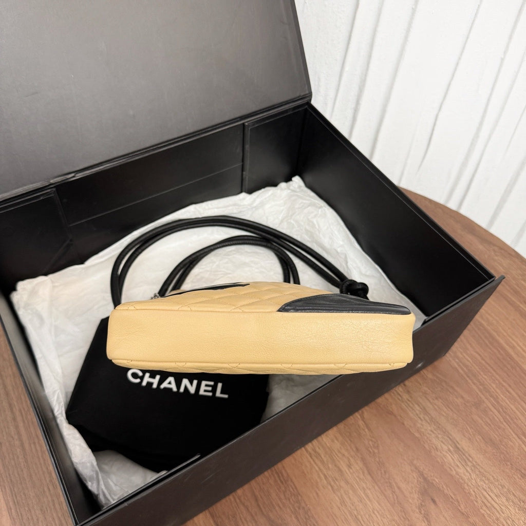 Chanel shoulder bag 18140440