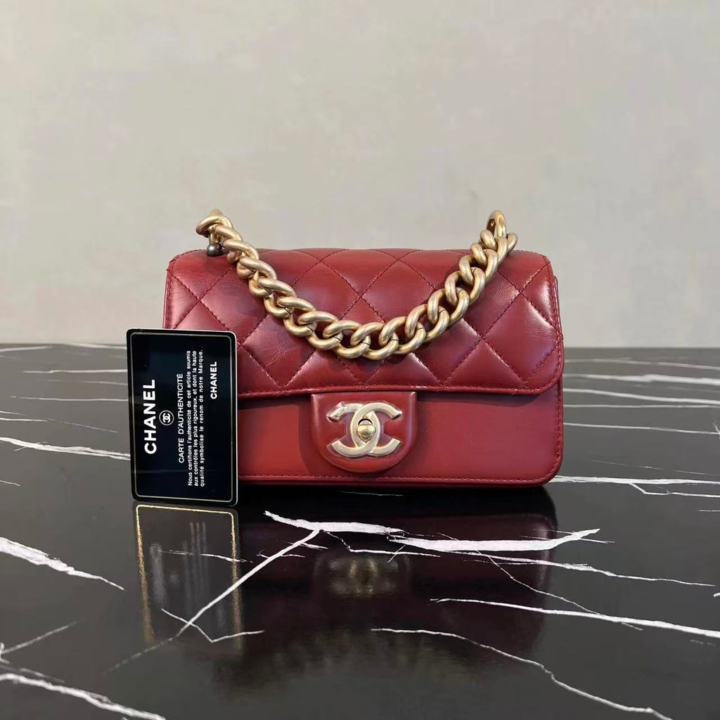 Chanel shoulder bag 13877602