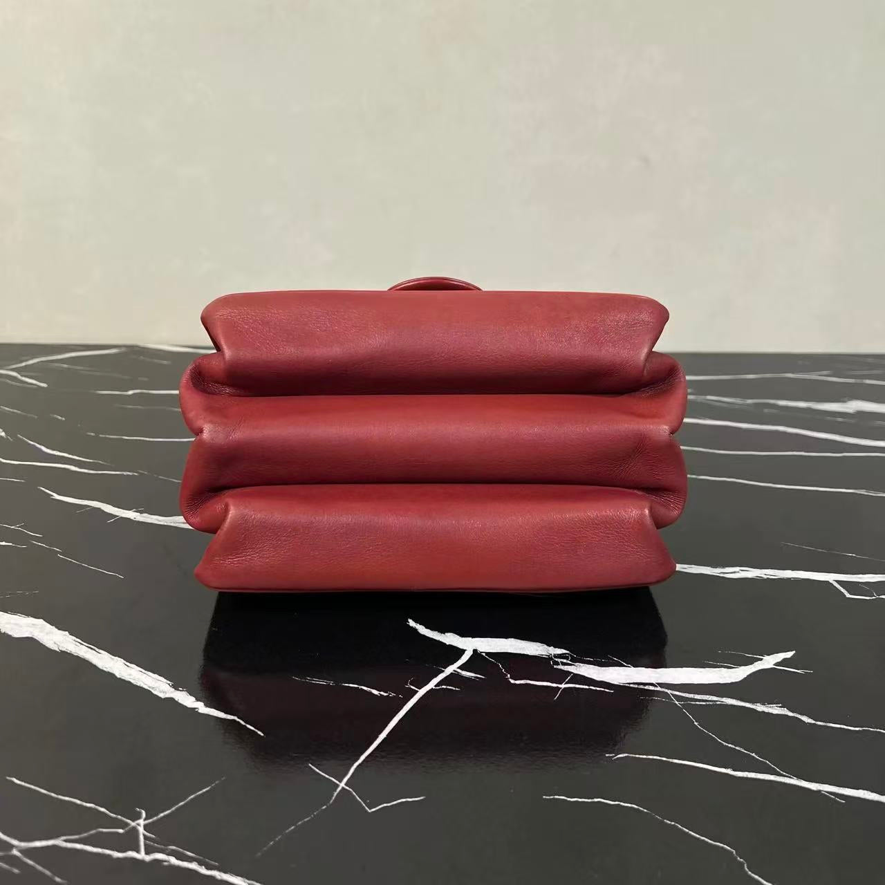 Chanel shoulder bag 13877602