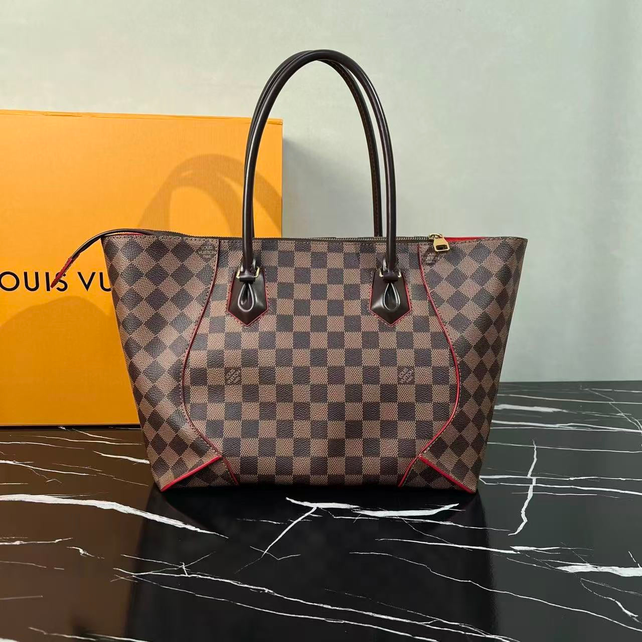 Louis Vuitton tote bag medium year2015 60915782