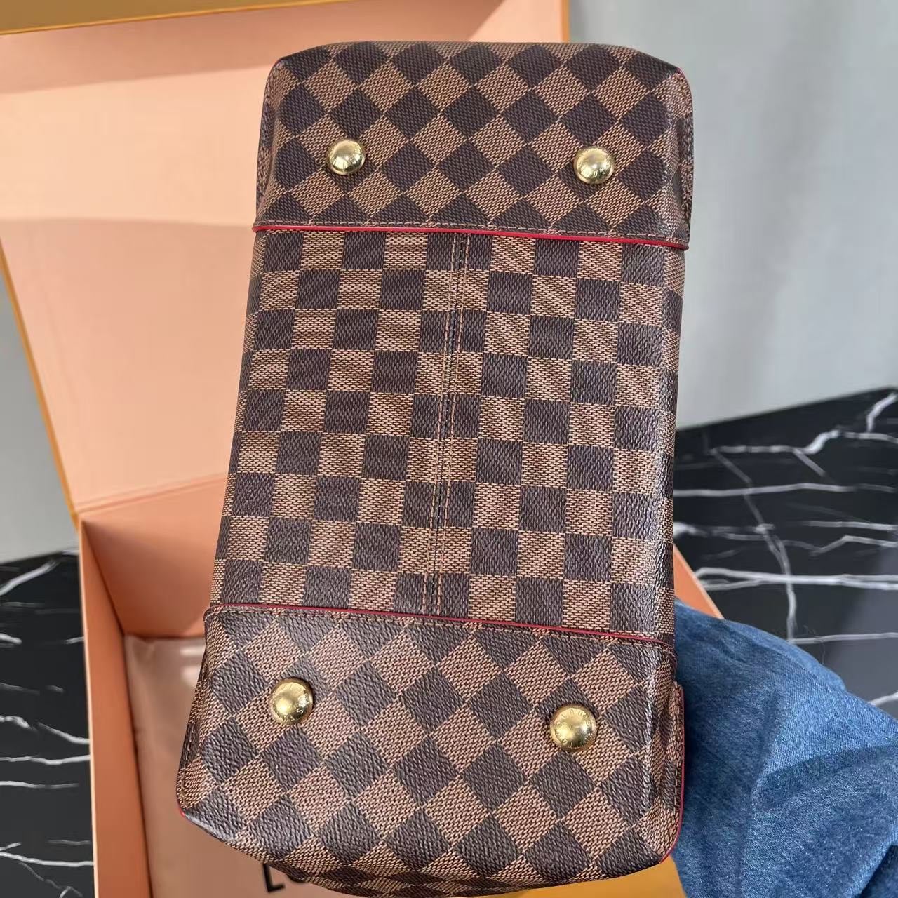 Louis Vuitton tote bag medium year2015 60915782