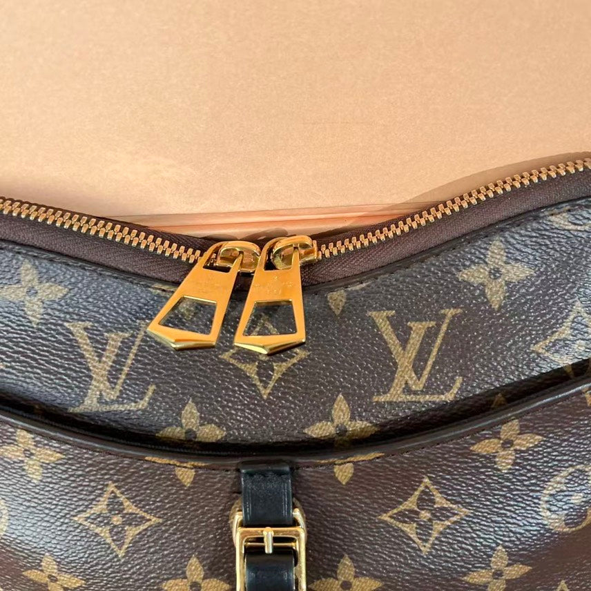 Louis Vuitton shoulder bag 86911540