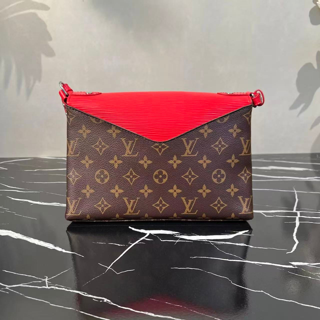 Louis Vuitton envelop shoulder bag year2018 41308363