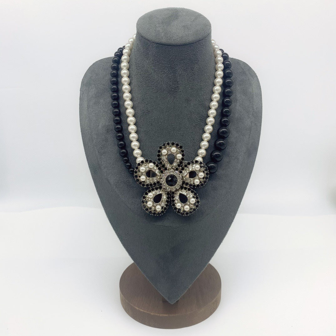 MiuMiu crystal pearl floral collection full diamond pearl necklace