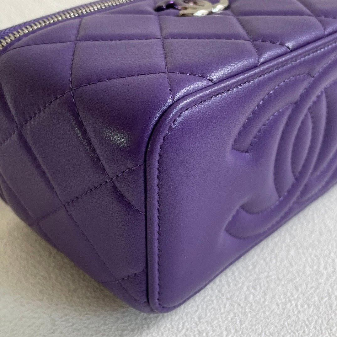 Unused🆕 Chanel 24C Vanity Case Lambskin #15907