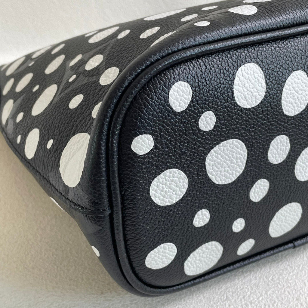99%New🆕 Louis Vuitton x Yayoi Kusama Marshmallow Hobo (2025) #15759