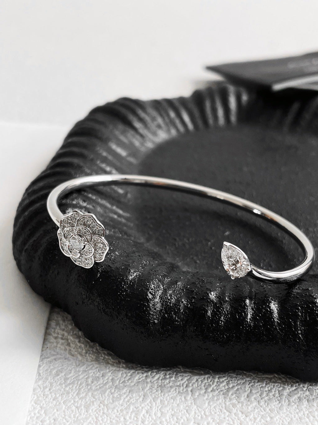 💕 Chanel Camelia Bracelet (XS) 18k White Gold & Diamonds #15545