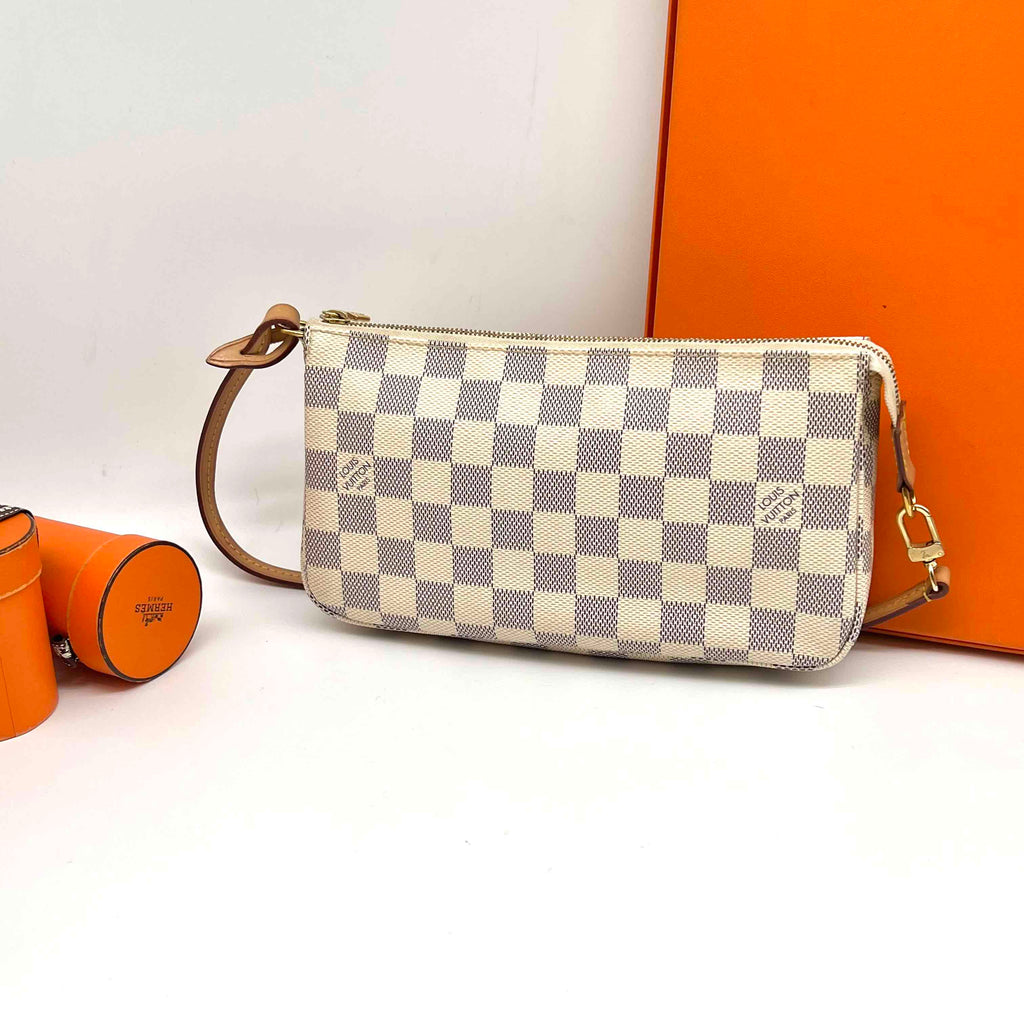 LV Multi Pochette Accessoires  95% New